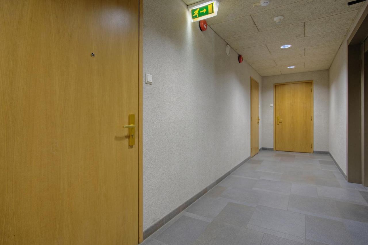 Studio Apartment In Quiet Heart Of Everything 塔林 外观 照片