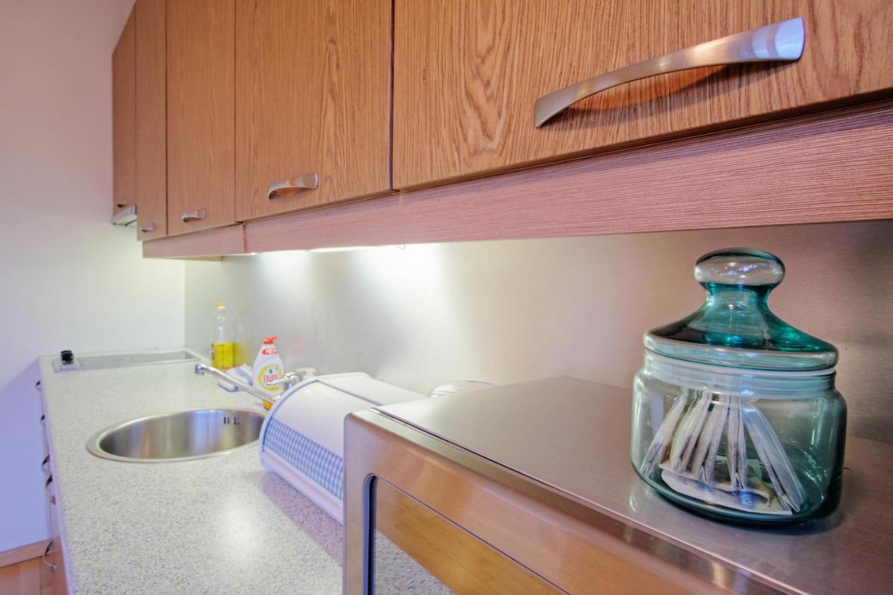 Studio Apartment In Quiet Heart Of Everything 塔林 外观 照片