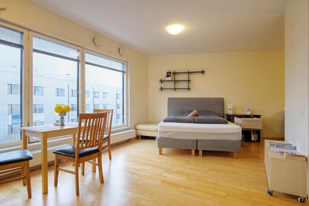 Studio Apartment In Quiet Heart Of Everything 塔林 外观 照片